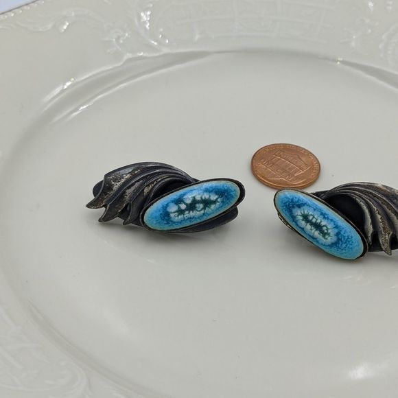 Vintage Blue Green Dark Silver Wing Clip Earrings - Picture 2 of 10